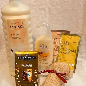 Avon Senses Vanilla Cream Bath  and Body Bundle with Ghirardelli Chocolate